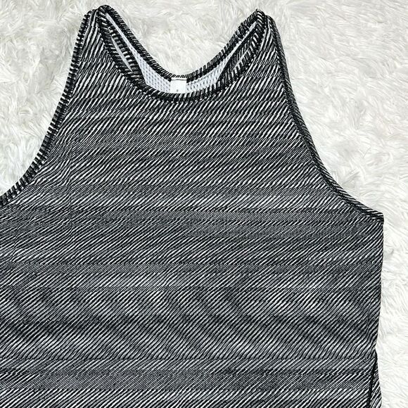 Lululemon Base Pace Ribbed Tank in Time Warp Alpine White Black Size 8 Rare - Picture 2 of 12
